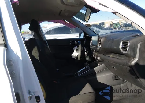 2021 Hyundai Venue Se из США, поврежденный, VIN KMHRB8A30MU066132